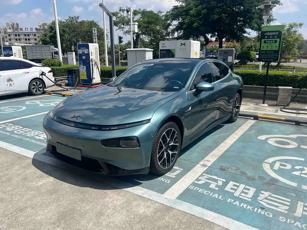 XPeng P7