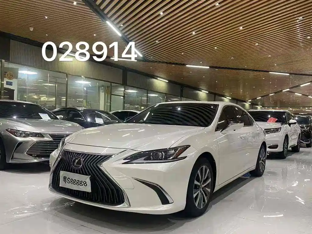 LEXUS  ES