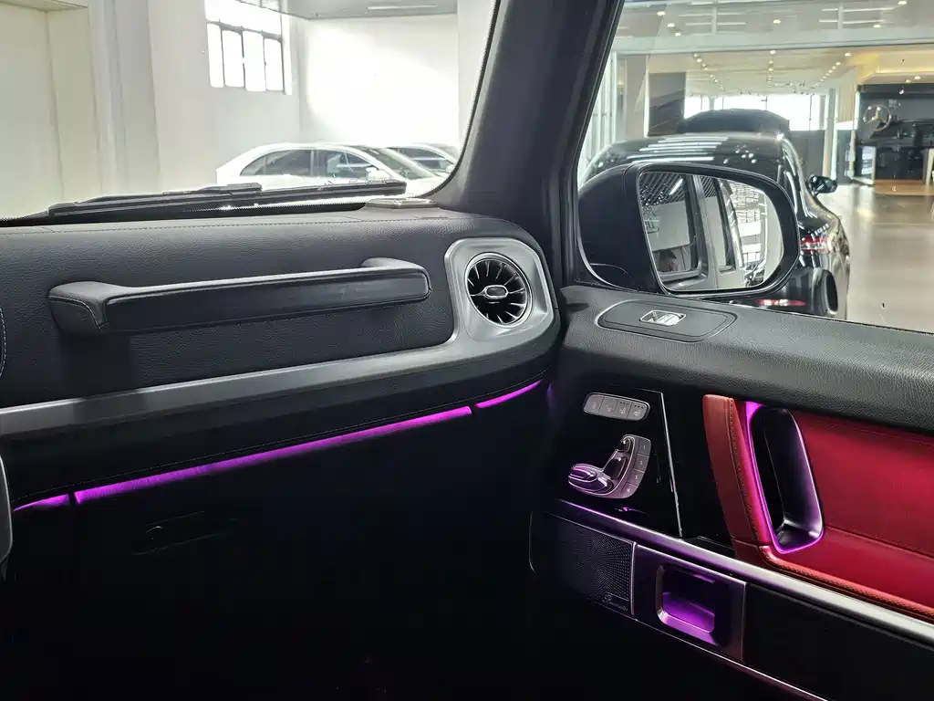 Mercedes-Benz G-Class — миниатюра 8