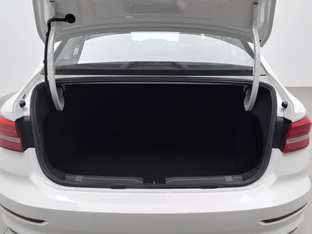Volkswagen Lavida — миниатюра 16