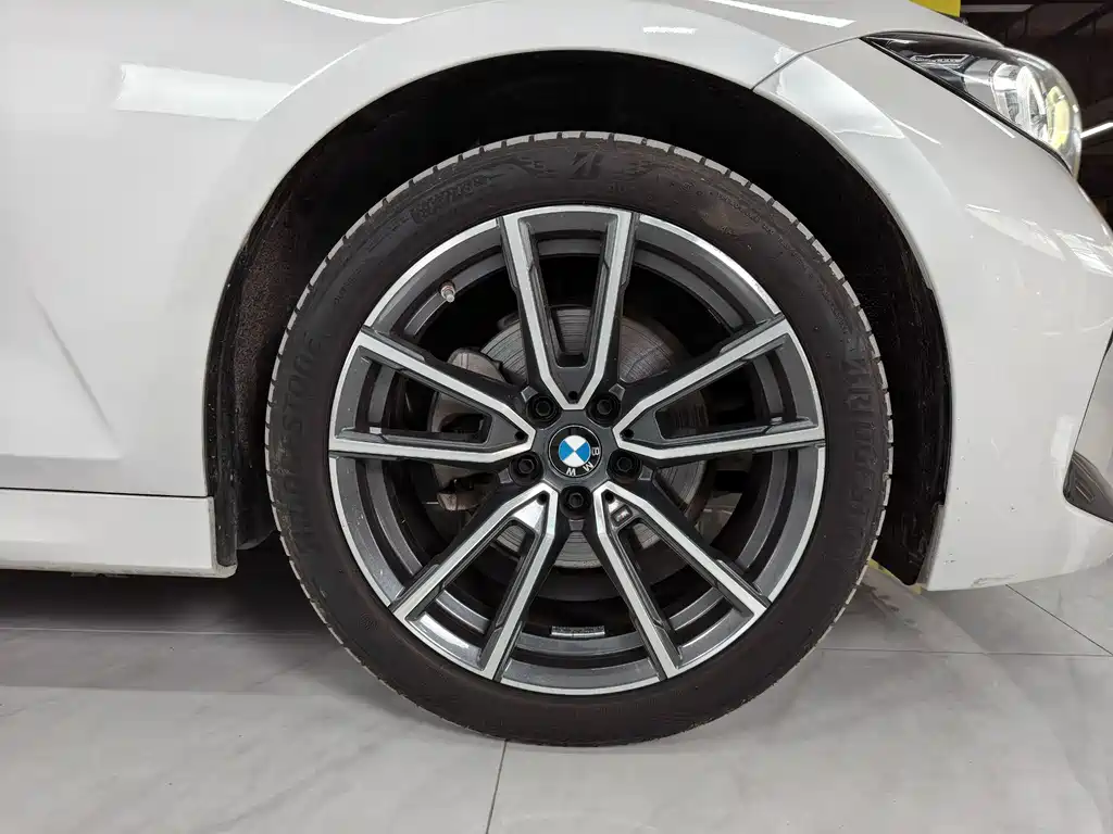 BMW 3 Series — миниатюра 4