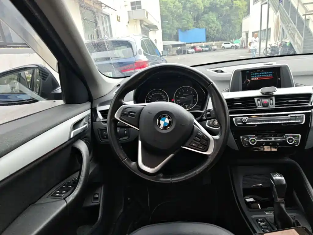 BMW X1 — миниатюра 11