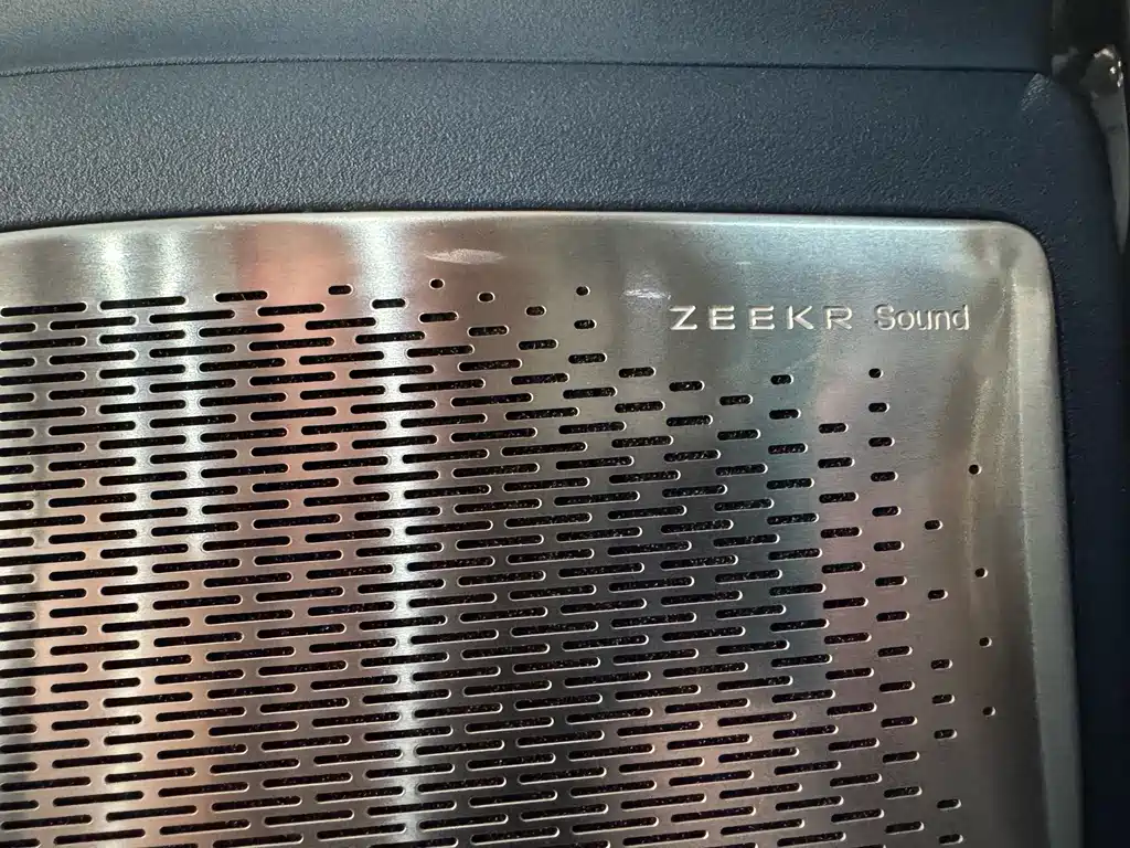 Zeekr 007 — миниатюра 7