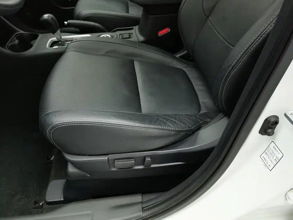 Mitsubishi Outlander (Import) — миниатюра 20