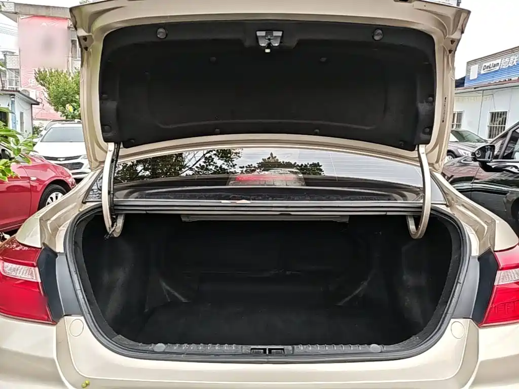 Geely Vision — миниатюра 19