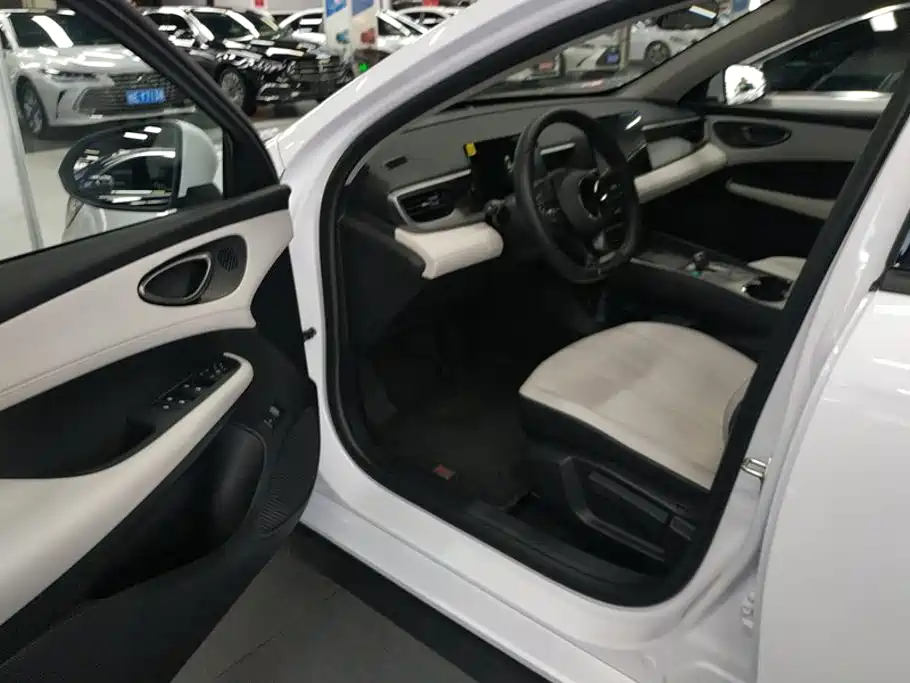BYD Seal 05 DM-i — миниатюра 9