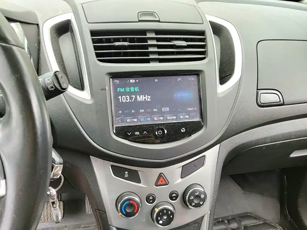 Chevrolet Trax — миниатюра 13