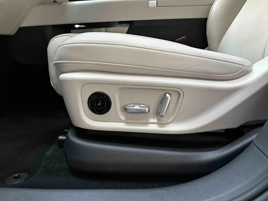 Li Auto Li L6 — миниатюра 18