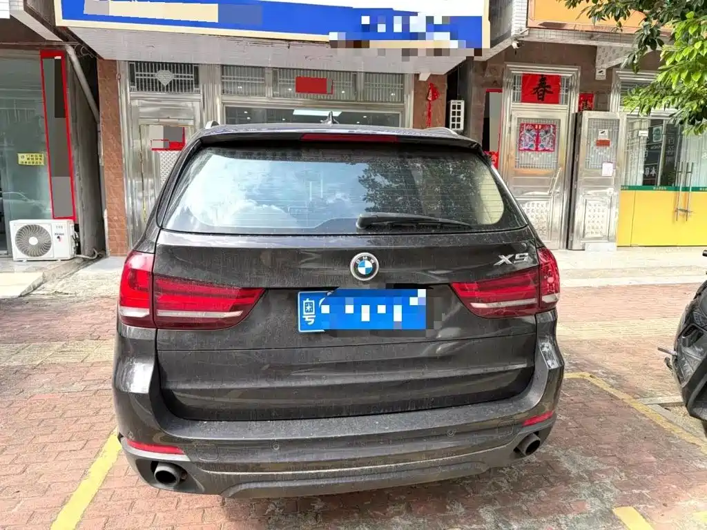 BMW X5 (Import) — миниатюра 3