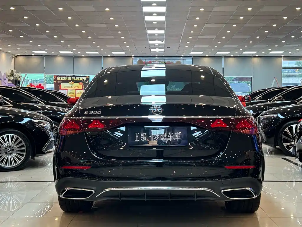 Mercedes-Benz E-Class — миниатюра 4