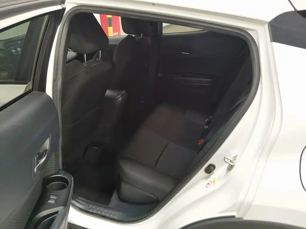 Toyota IZOA — миниатюра 15