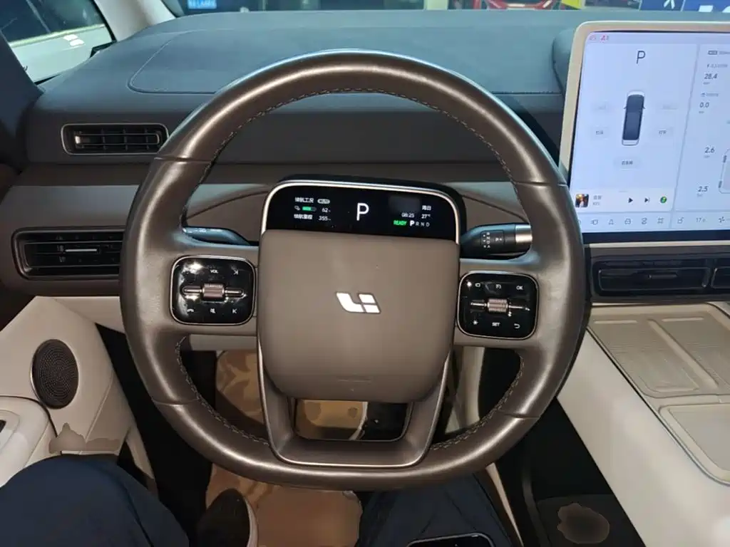 Li Auto Li MEGA — миниатюра 11