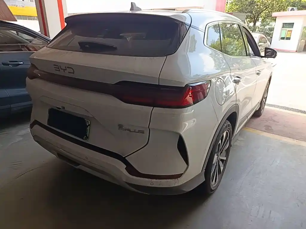 BYD PLUS New Energy — миниатюра 7