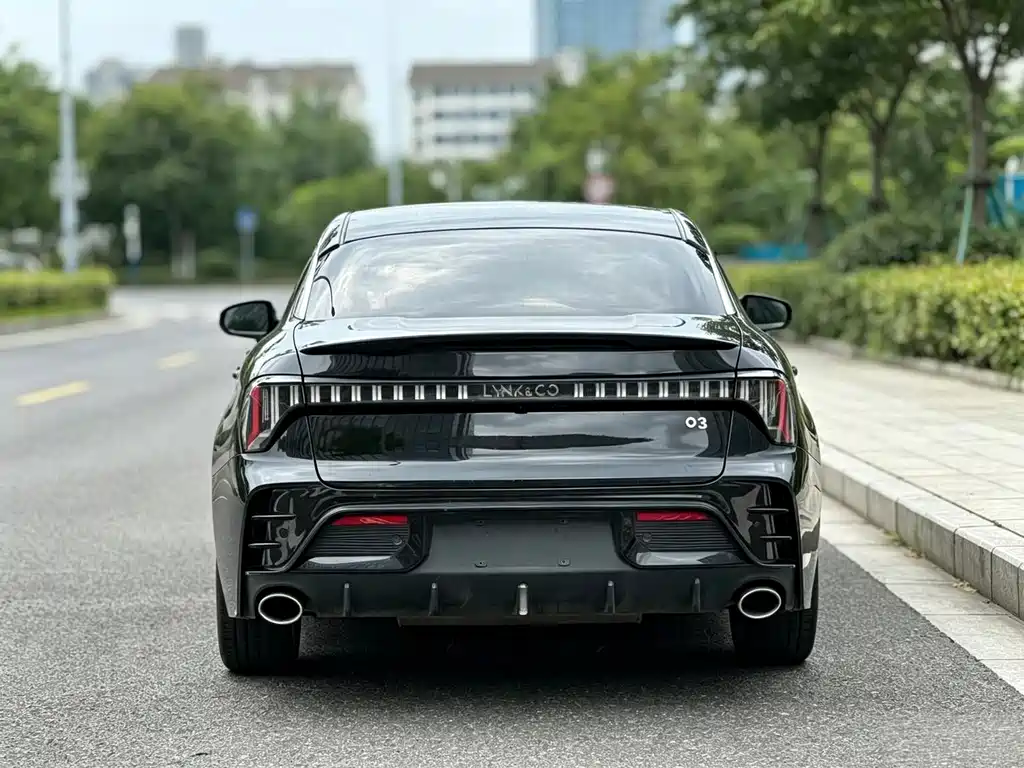 Lynk & Co 03 — миниатюра 5