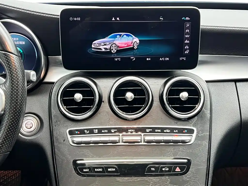 Mercedes-Benz C-Class — миниатюра 23