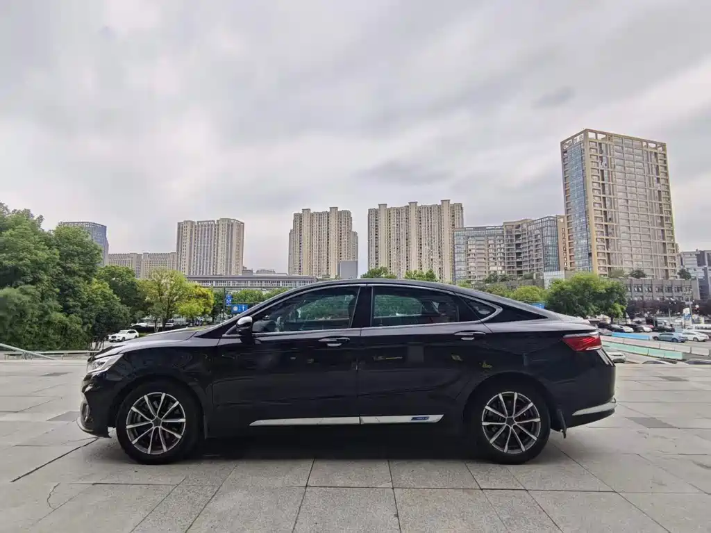 Geely Borui Hybrid — миниатюра 7