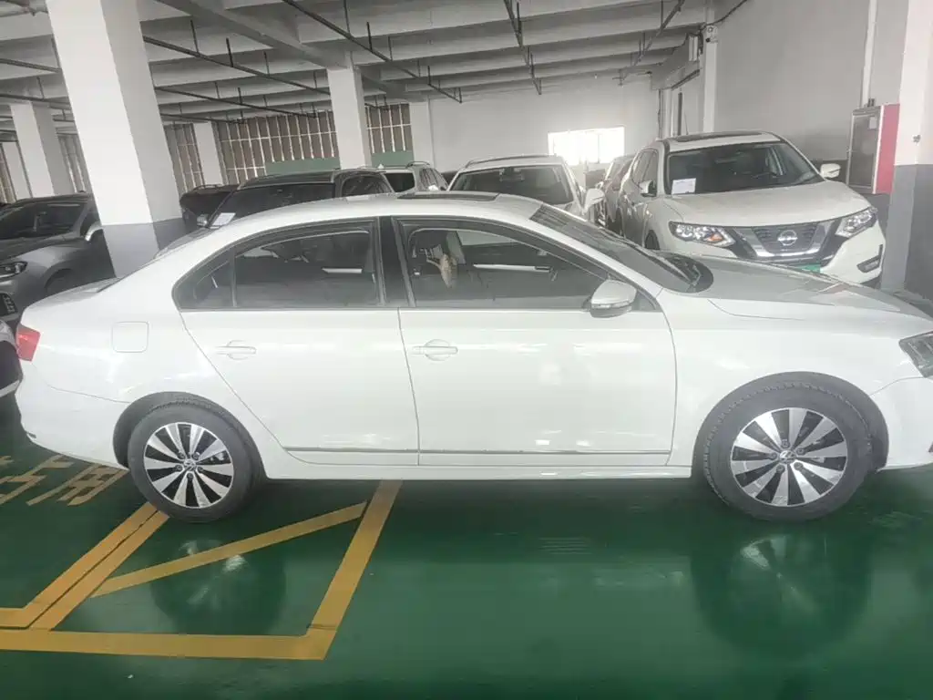 Volkswagen Sagitar — миниатюра 26