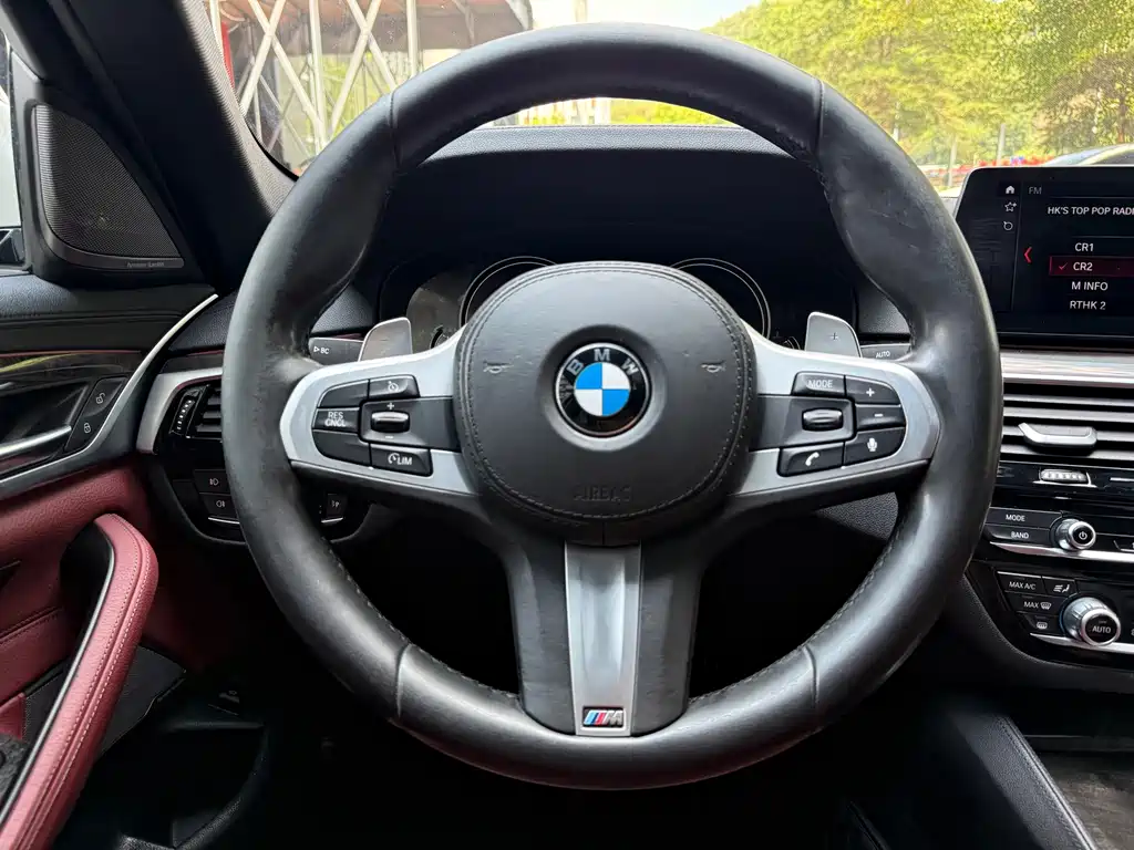 BMW 5 Series — миниатюра 16