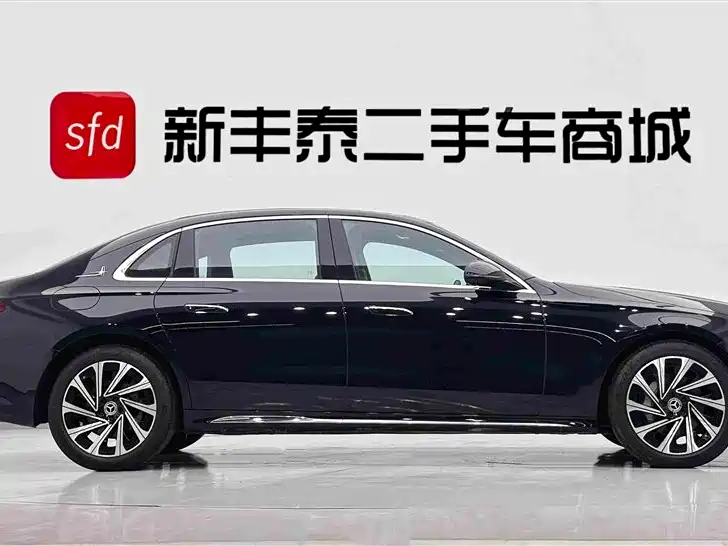 Mercedes-Benz E-Class — миниатюра 3