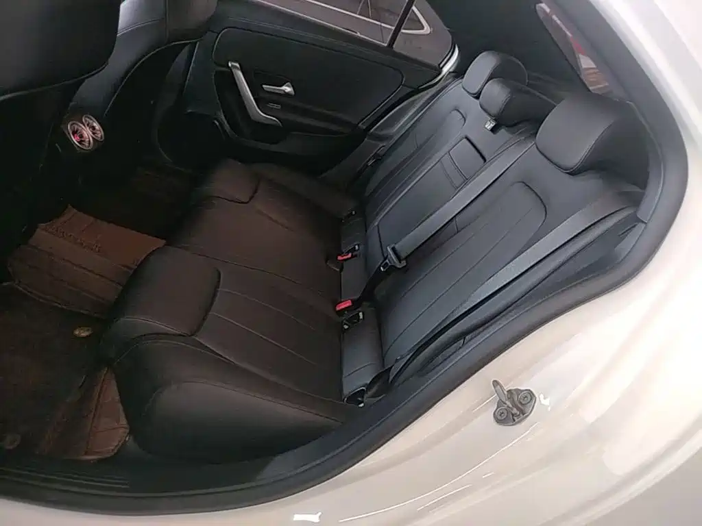 Mercedes-Benz A-Class — миниатюра 17