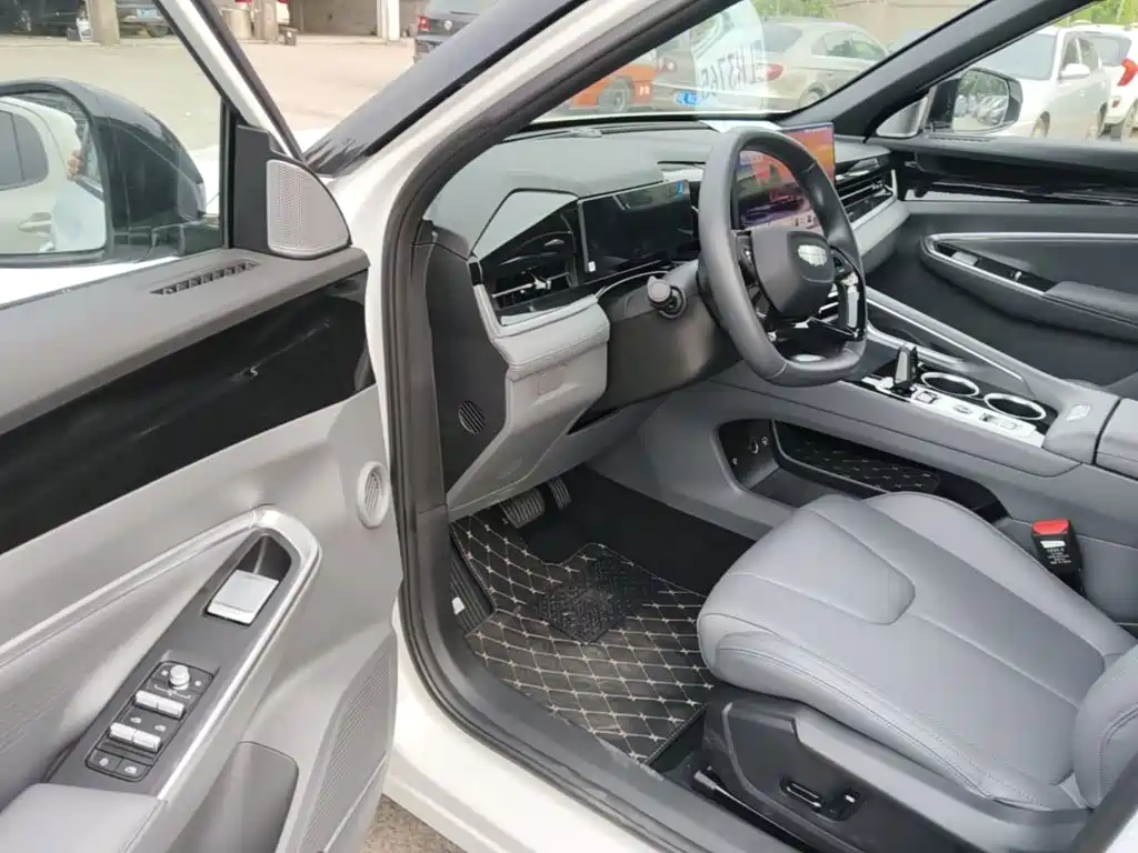 Geely Boyue — миниатюра 16