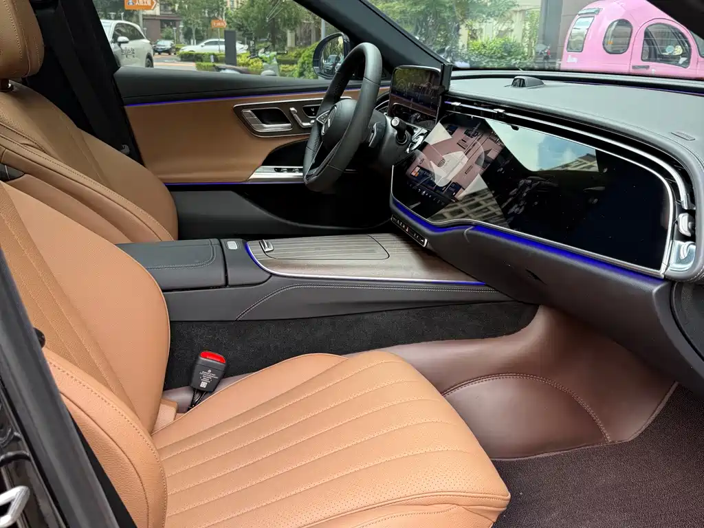 Mercedes-Benz E-Class New Energy — миниатюра 13