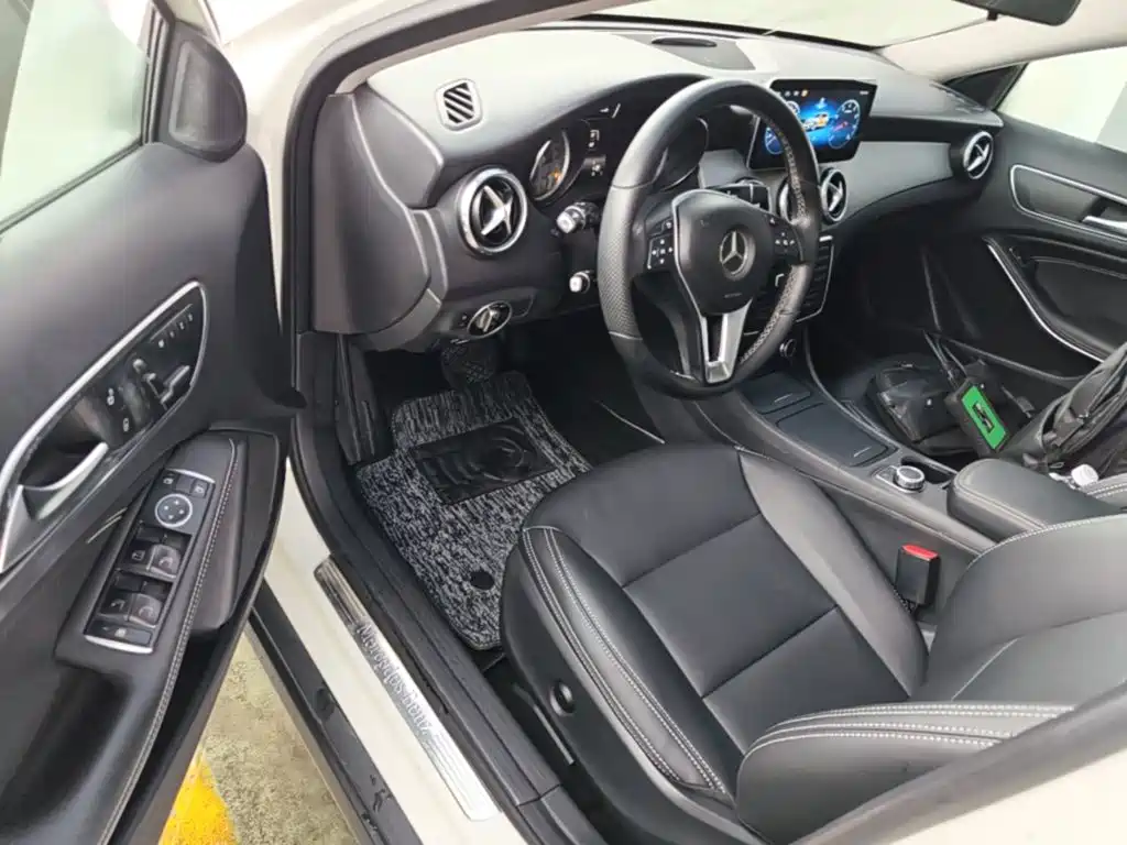 Mercedes-Benz GLA (Import) — миниатюра 16