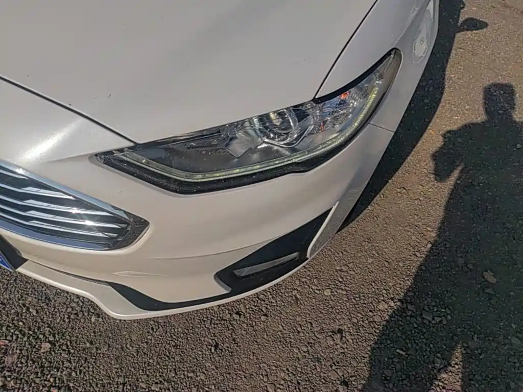 Ford Mondeo — миниатюра 24