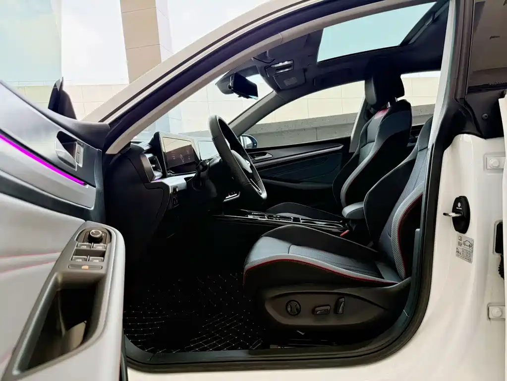 Volkswagen Lamando — миниатюра 7