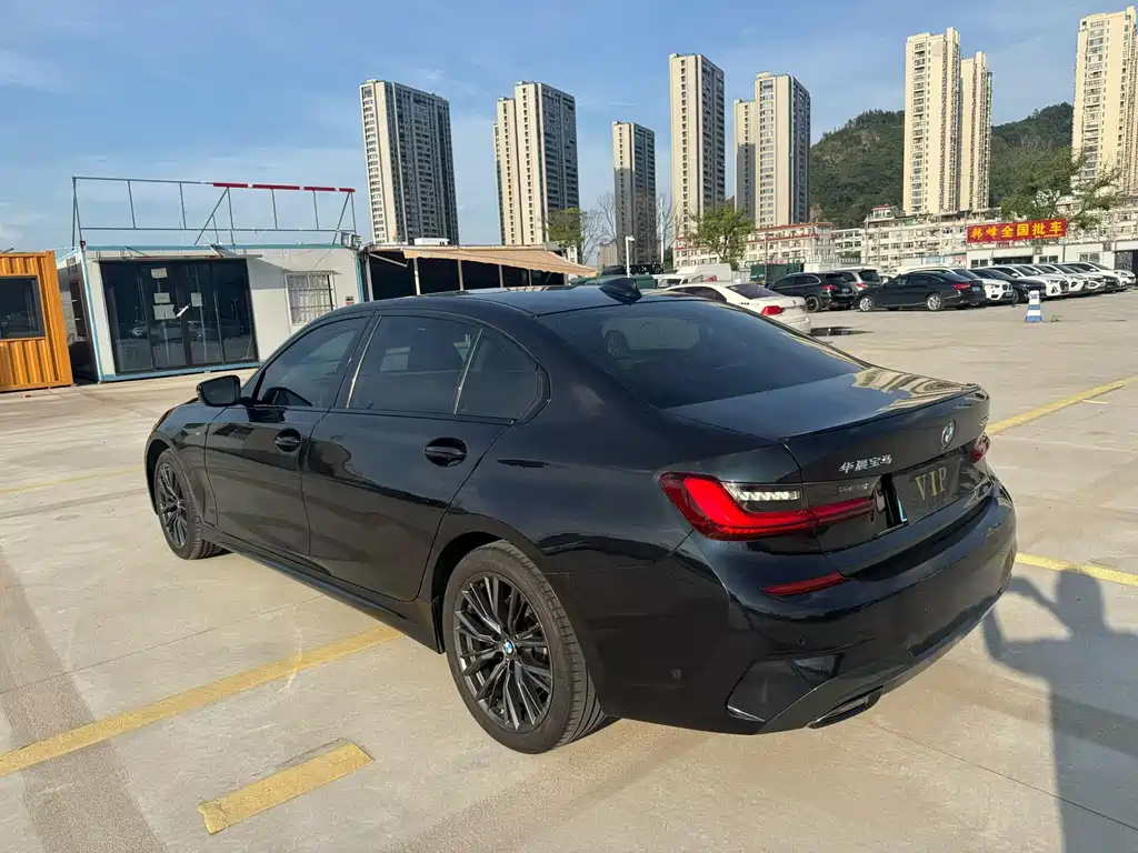 BMW 3 Series — миниатюра 8