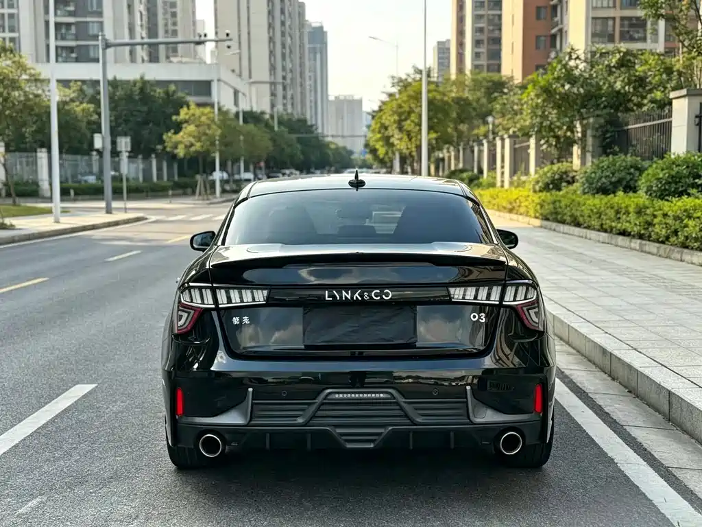 Lynk & Co 03 — миниатюра 5
