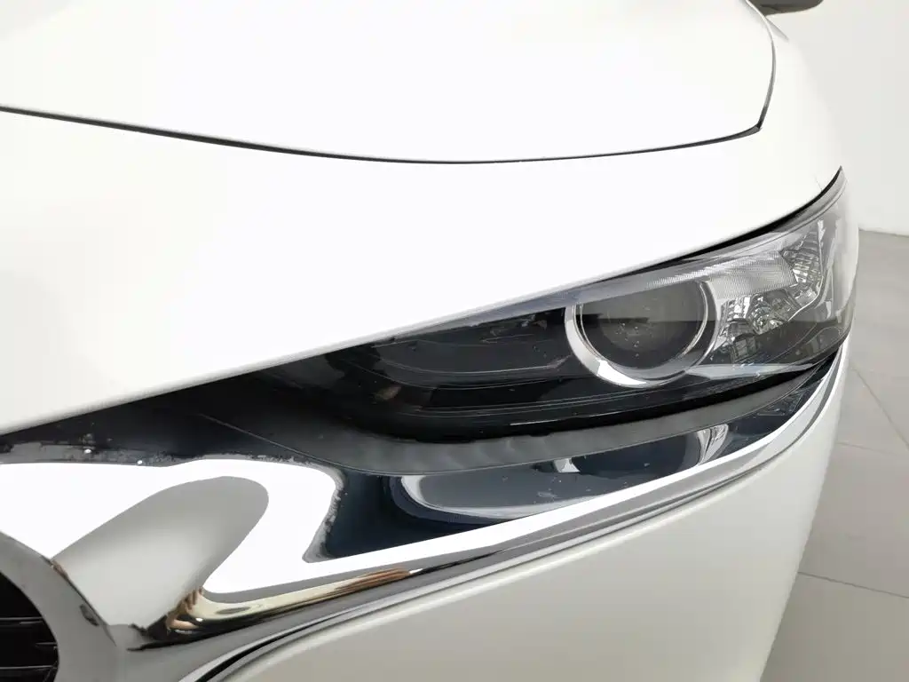 Mazda 3 Axela — миниатюра 7