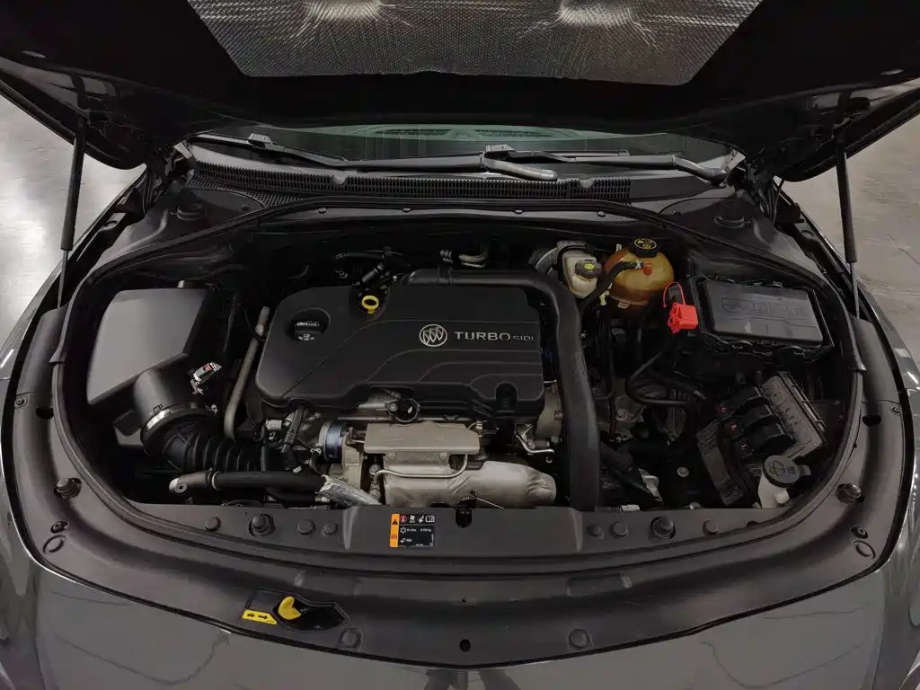 Buick LaCrosse — миниатюра 6