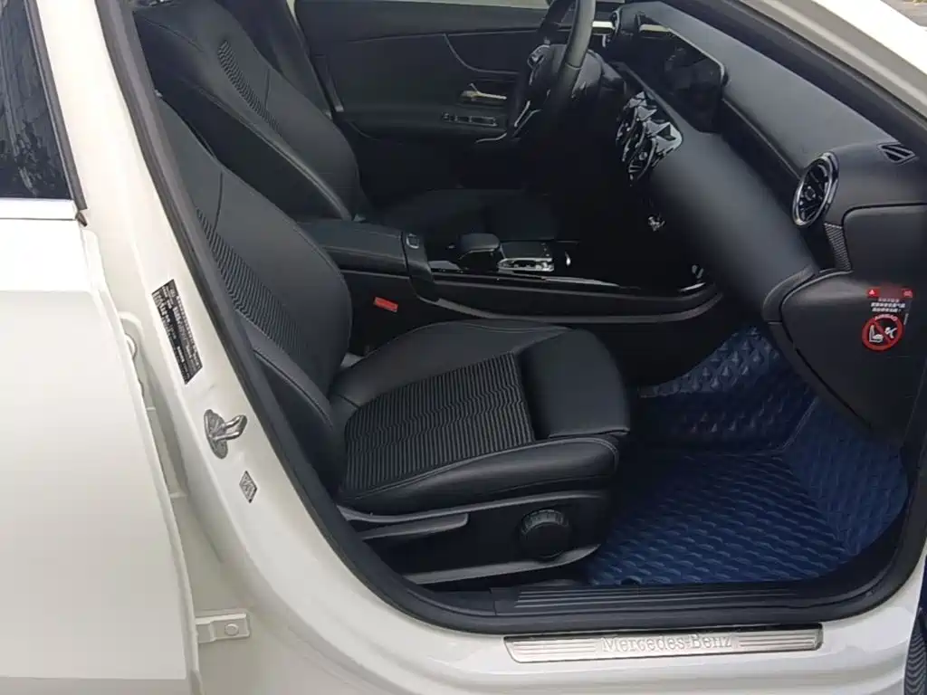 Mercedes-Benz A-Class (Import) — миниатюра 25