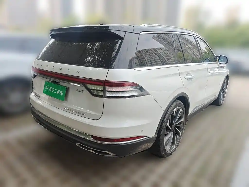 Lincoln Aviator — миниатюра 4