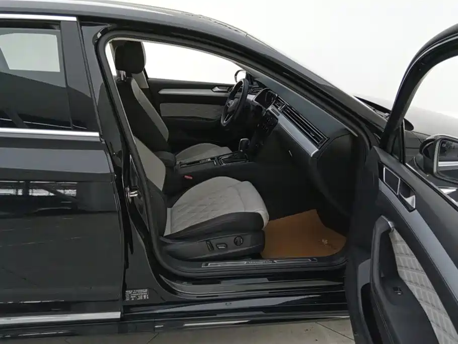 Volkswagen Magotan 2023 200 330TSI DSG Luxury