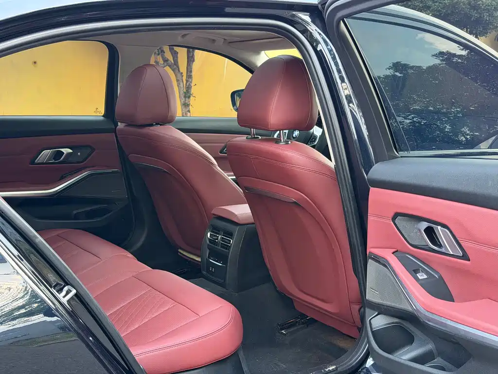 BMW 3 Series — миниатюра 17
