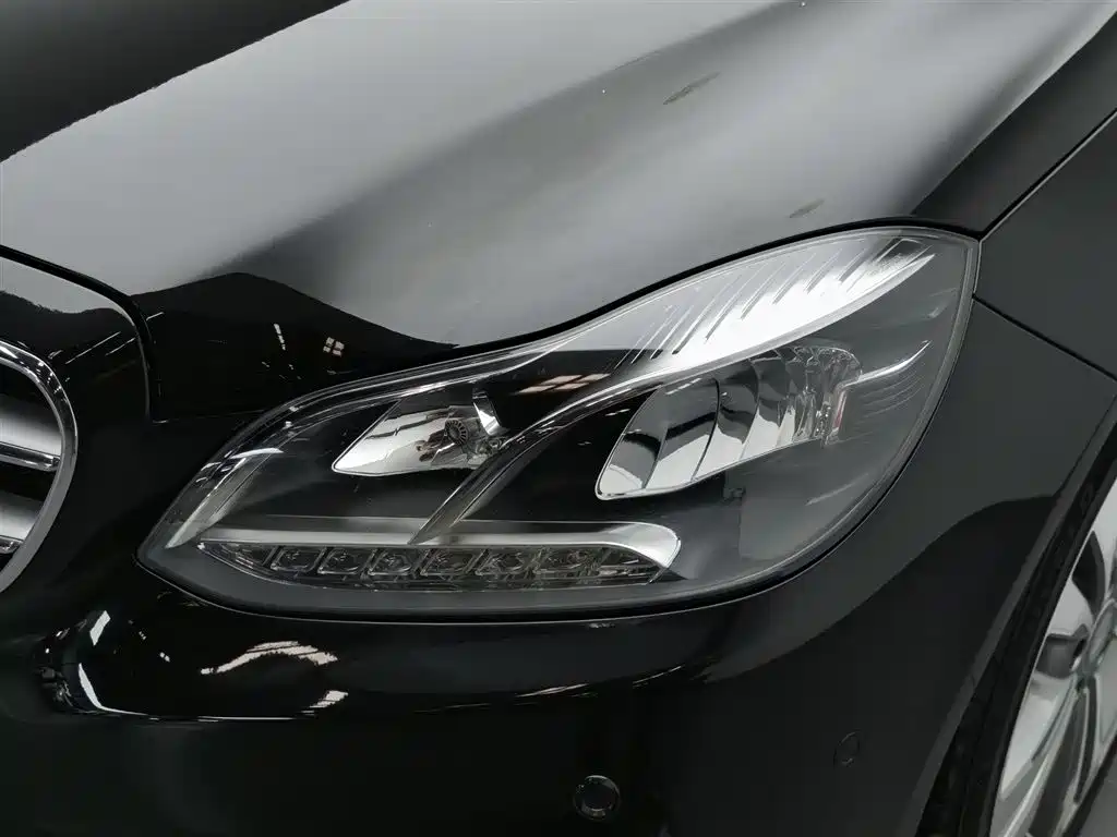 Mercedes-Benz E-Class E 2015 E 260 L Sport