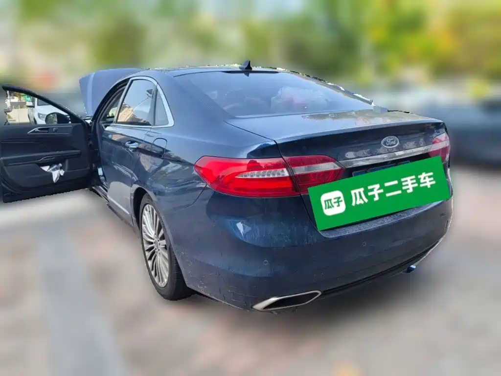 Ford Taurus — миниатюра 4