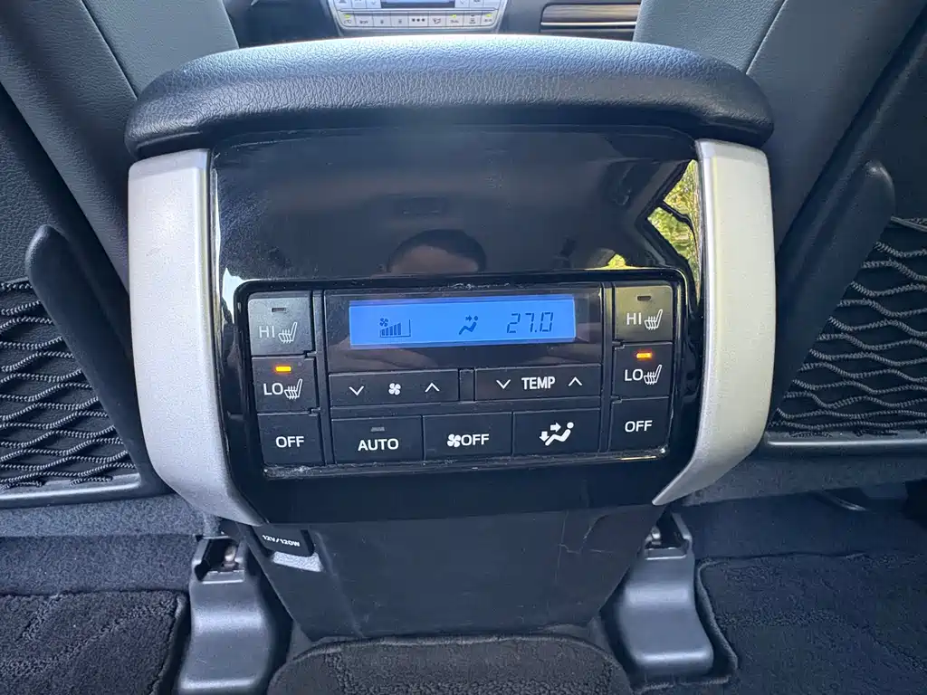 Toyota Prado — миниатюра 10
