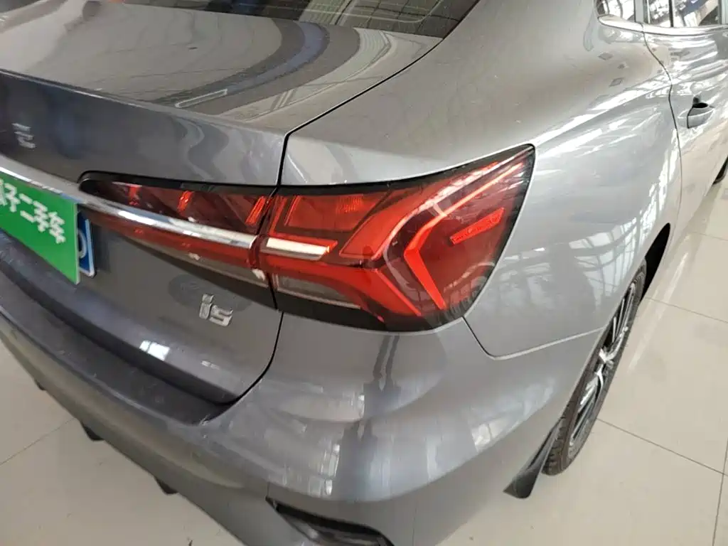 Roewe i5 — миниатюра 8