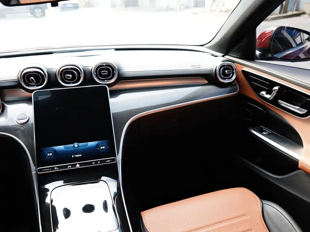 Mercedes-Benz C-Class — миниатюра 7