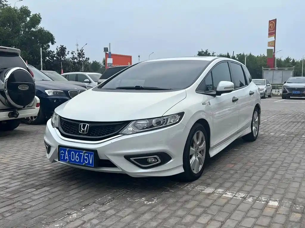 Honda Jade