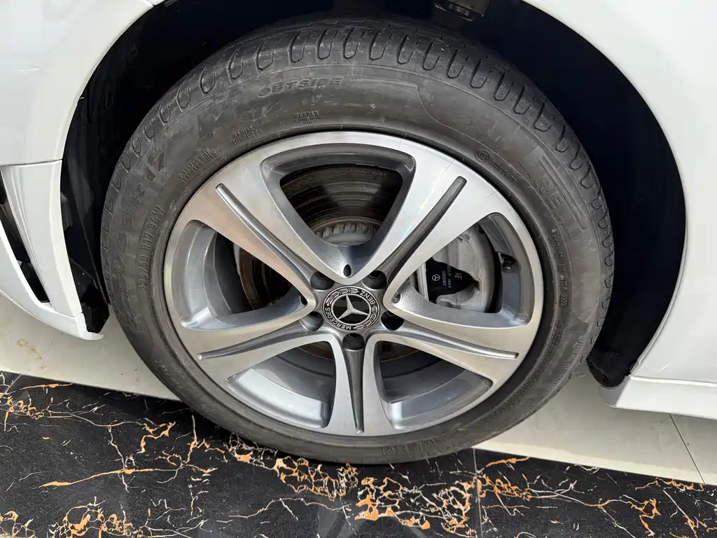 Mercedes-Benz C-Class — миниатюра 16
