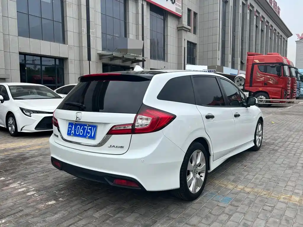 Honda Jade — миниатюра 8
