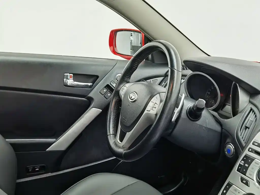 Hyundai Genesis Coupe — миниатюра 22