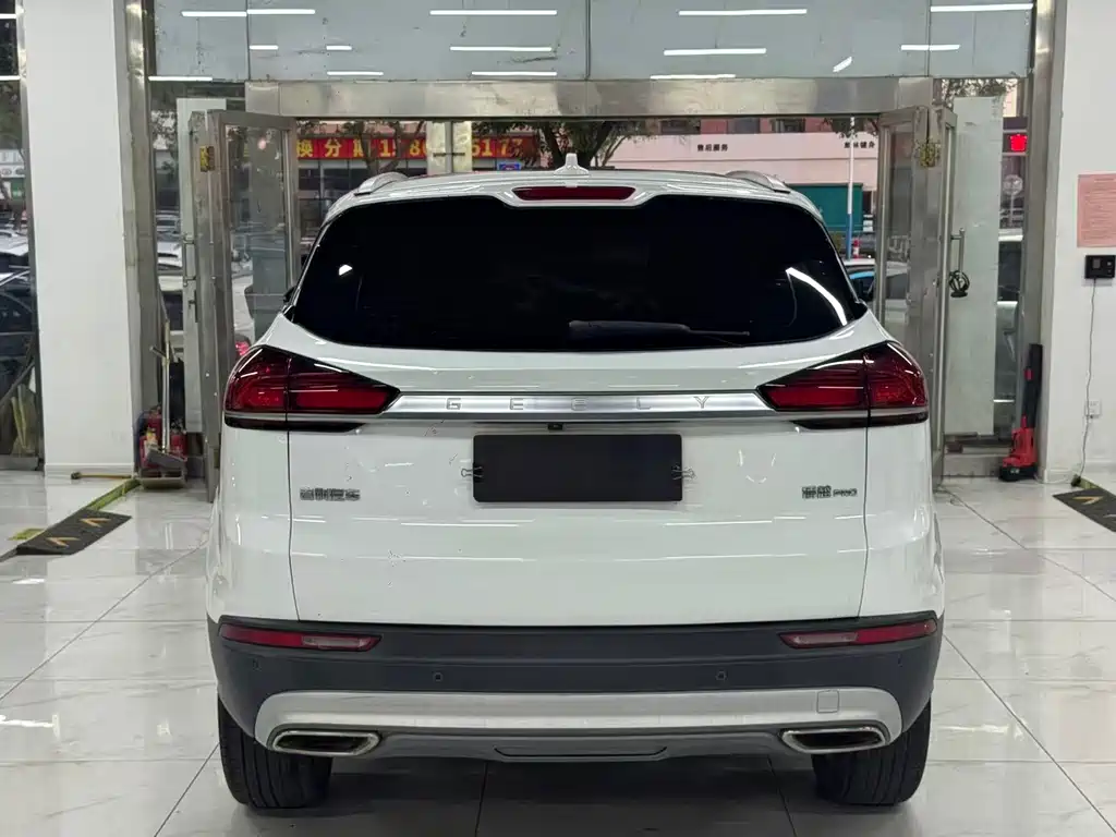 Geely Boyue — миниатюра 4