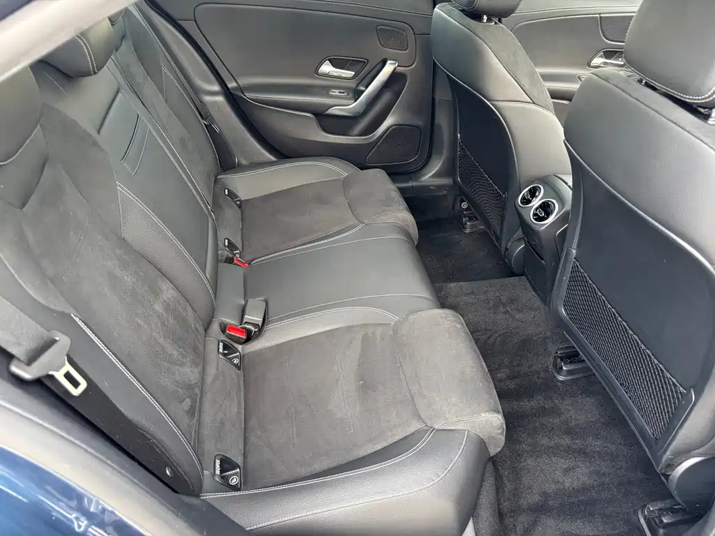 Mercedes-Benz A-Class — миниатюра 9