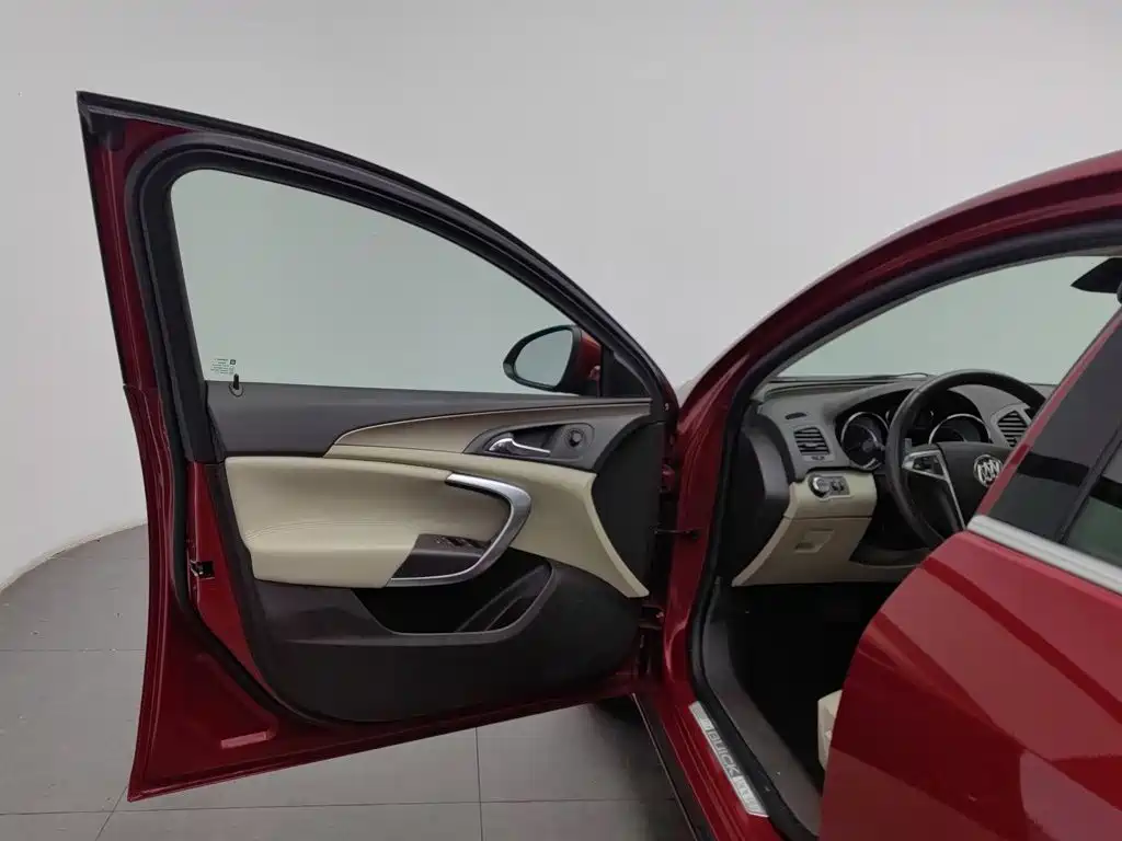 Buick Regal — миниатюра 8
