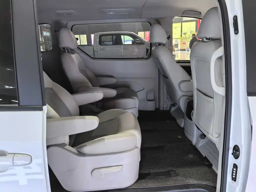 SAIC MAXUS CHASE G10